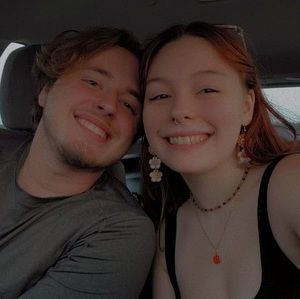 Meet your Posher, Elizibeth